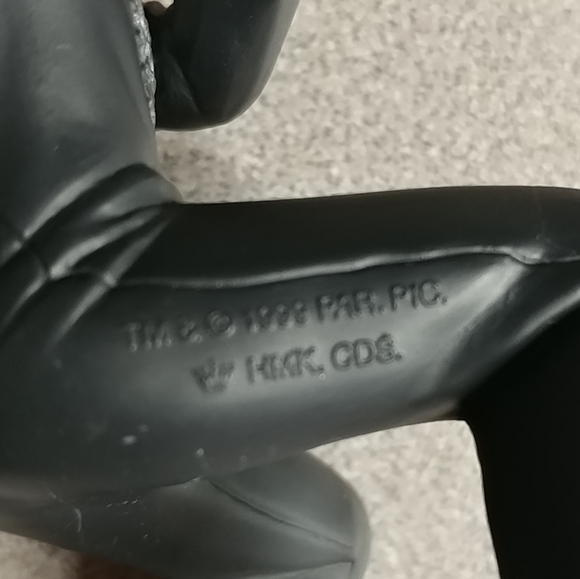 Star Trek Deep Space Nine Lieutenant Worf Hallmark Keepsake Ornament 1999 - Picture 8 of 13